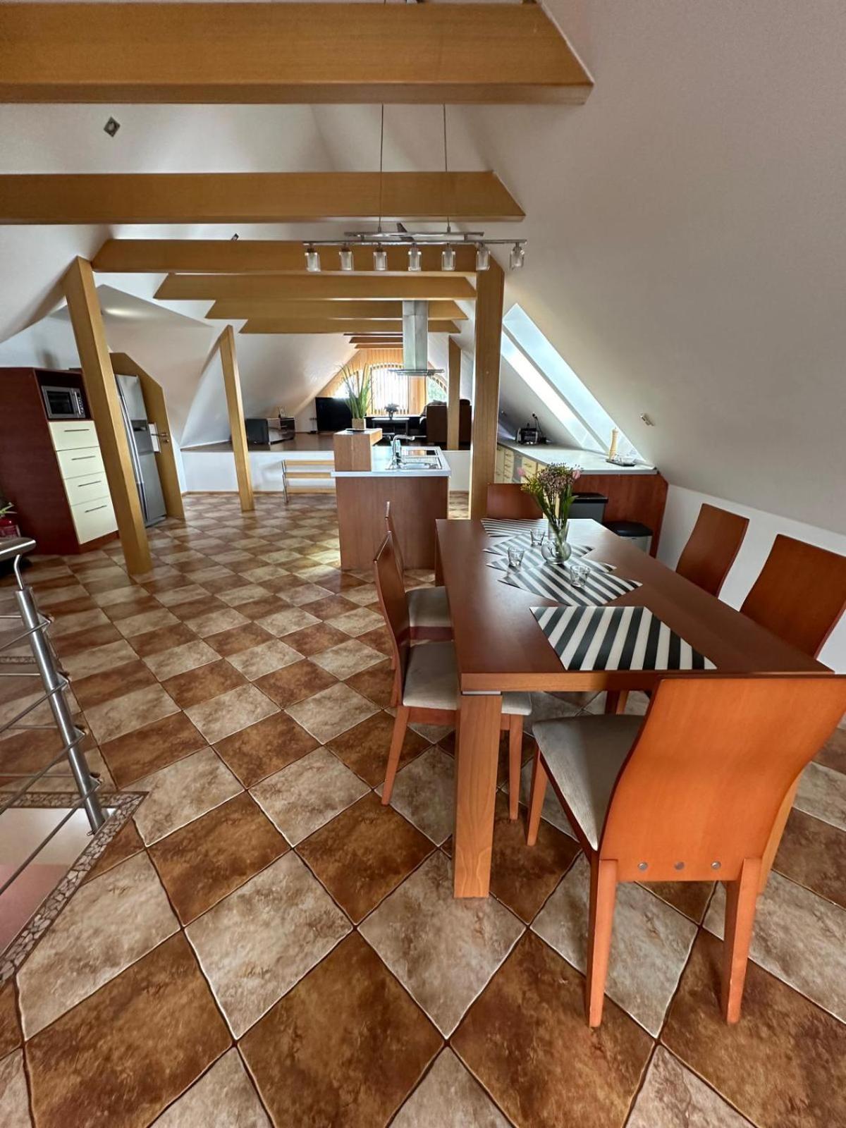 Apartman Lipa Mikulov Ngoại thất bức ảnh
